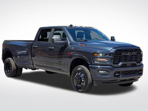 New 2026 RAM 3500 Big Horn AWD/4WD image 16