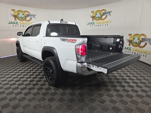 Used 2023 Toyota Tacoma TRD Off-Road AWD/4WD image 29