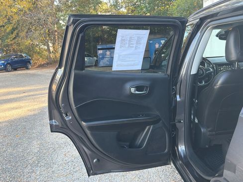 Used 2020 Jeep Compass Latitude w/ Popular Equipment Group image 22