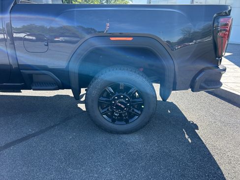 New 2026 GMC Sierra 2500 AT4 w/ AT4 Premium Plus Package AWD/4WD image 7
