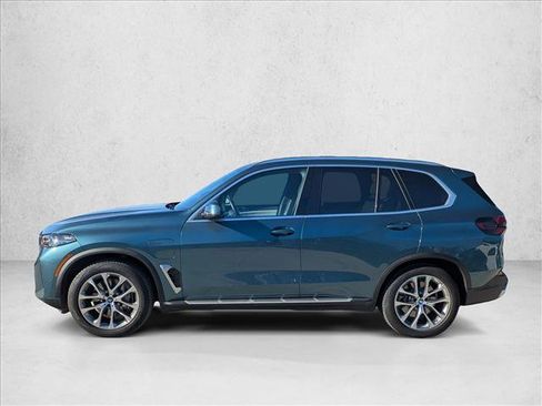 Used 2025 BMW X5 xDrive50e w/ Climate Comfort Package image 8