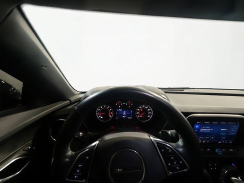 Used 2023 Chevrolet Camaro LT w/ Technology Package RWD image 7