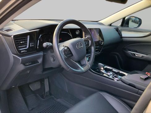 Used 2025 Lexus NX 250 FWD w/ Accessory Package (2T) image 17