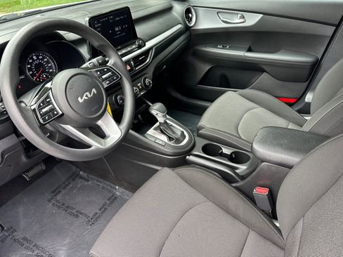 Certified 2023 Kia Forte LXS image 7