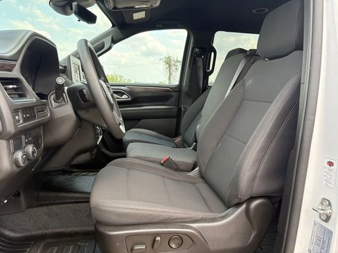 Used 2023 Chevrolet Tahoe 2WD w/ Remote Keyless Entry Package image 11