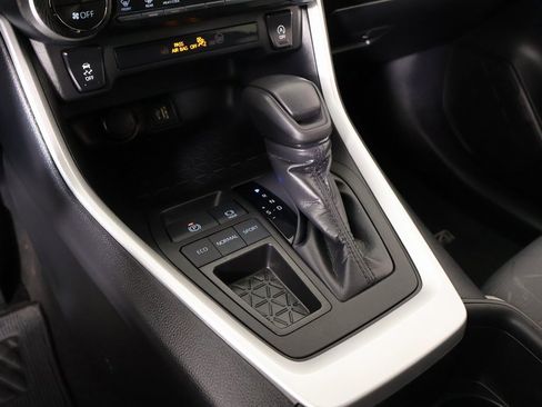 Used 2024 Toyota RAV4 XLE image 7