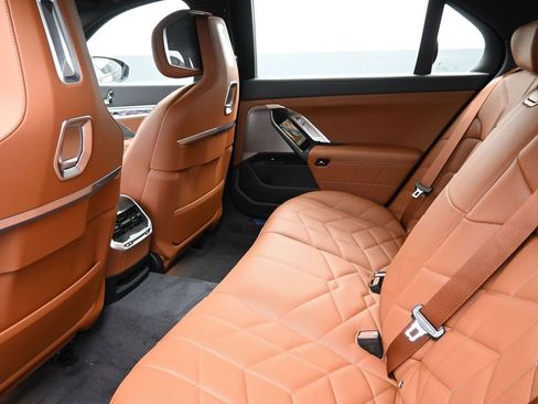 New 2026 BMW 740i xDrive image 21