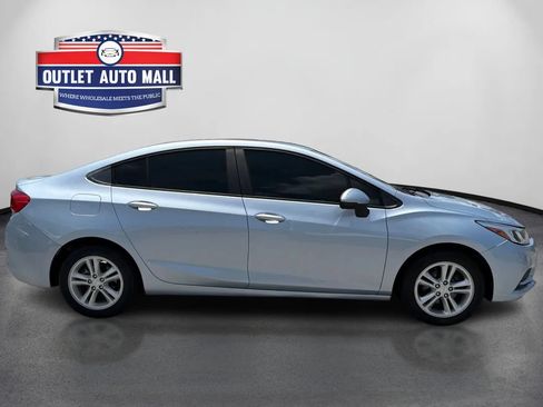 Used 2017 Chevrolet Cruze LS FWD image 2