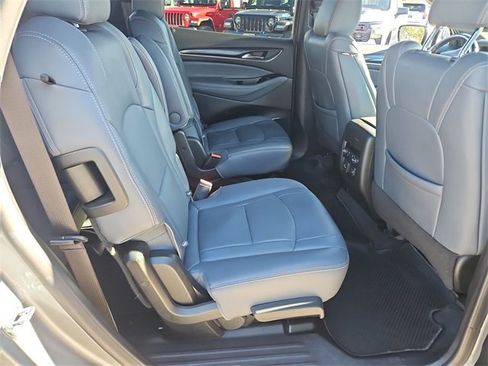 Used 2024 Buick Enclave Premium image 26
