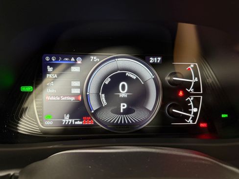 Used 2024 Lexus UX 250h FWD w/ Premium Package image 16