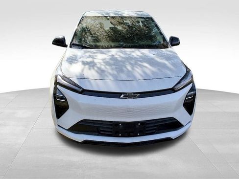 New 2027 Chevrolet Bolt LT w/ Comfort Package FWD image 4