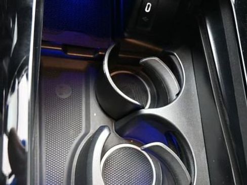 Used 2024 Mercedes-Benz GLC 300 image 18