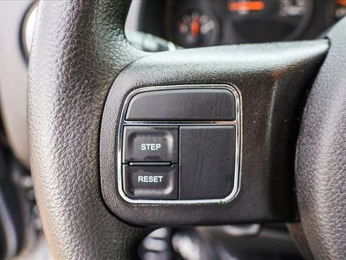 Used 2016 Jeep Compass Sport FWD image 13