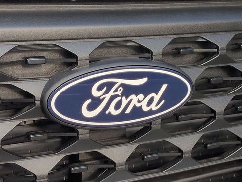 New 2025 Ford Maverick XLT w/ Equipment Group 301A image 12