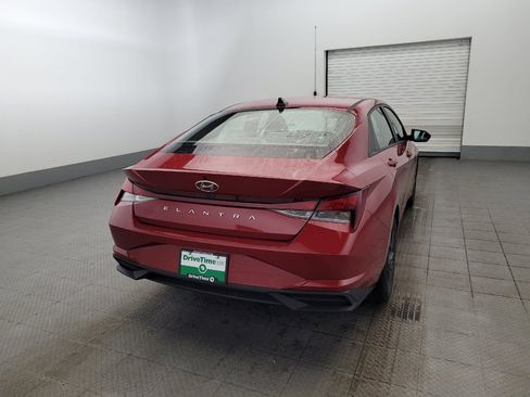 Used 2021 Hyundai Elantra SEL w/ Convenience Package FWD image 7