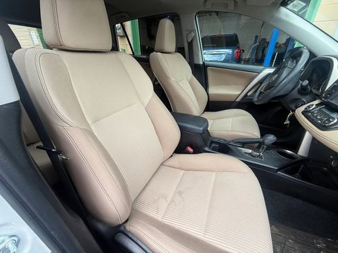 Used 2014 Toyota RAV4 XLE image 12