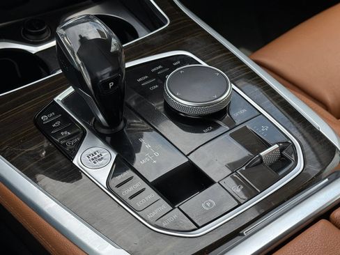 Used 2019 BMW X7 xDrive50i w/ Premium Package AWD/4WD image 31