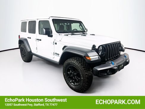 Used 2023 Jeep Wrangler Unlimited w/ Sun & Screen Package AWD/4WD image 1