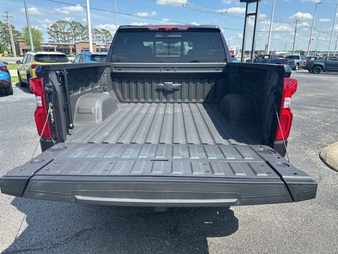Used 2024 Chevrolet Silverado 1500 LTZ w/ Technology Package image 8