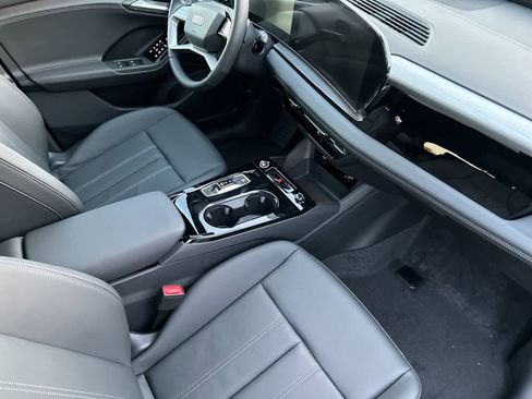 Used 2025 Audi Q6 e-tron Premium AWD/4WD image 16