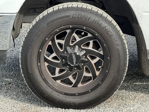 Used 2015 RAM 1500 Classic SLT image 10