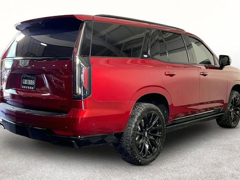 Used 2023 Cadillac Escalade Sport Platinum w/ LPO, ONYX Package AWD/4WD image 2