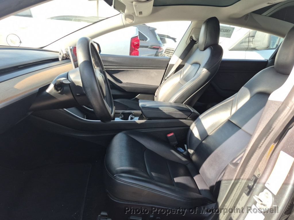 Used 2020 Tesla Model 3 Standard Range Plus RWD image 2