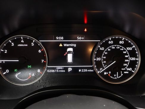 Used 2024 Mitsubishi Outlander SE image 30