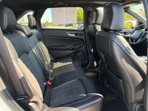 Used 2024 Ford Edge ST-Line AWD/4WD image 32