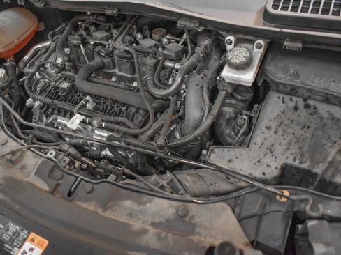 Used 2019 Ford Escape SE image 8