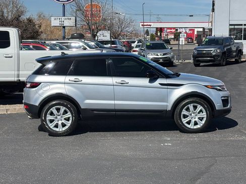 Used 2016 Land Rover Range Rover Evoque SE Premium image 35