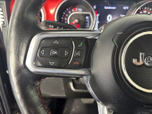 Used 2021 Jeep Wrangler Unlimited Rubicon w/ Cold Weather Group AWD/4WD image 12