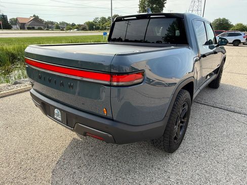Used 2026 Rivian R1T Premium Quad AWD/4WD image 5