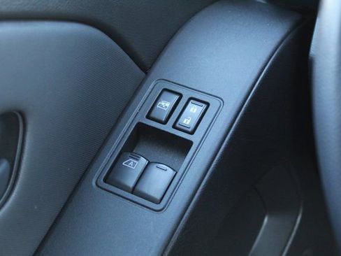 Used 2024 Nissan Frontier S w/ S Utility Package image 20