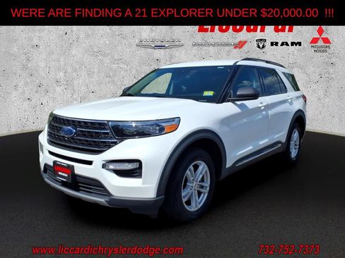 Used 2021 Ford Explorer XLT w/ Equipment Group 202A AWD/4WD image 3