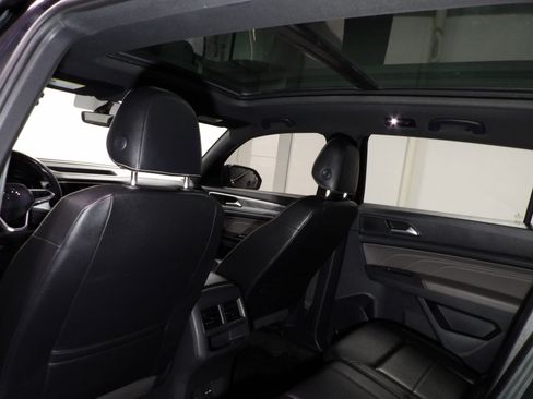 Used 2021 Volkswagen Atlas Cross Sport SE w/ Panoramic Sunroof Package AWD/4WD image 13