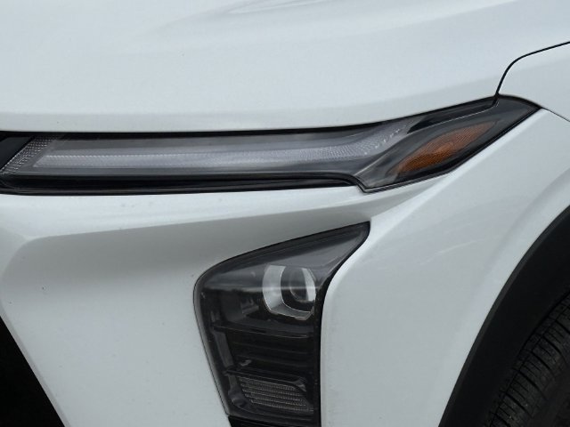 Used 2024 Chevrolet Trax ACTIV w/ Sunroof Package FWD image 26