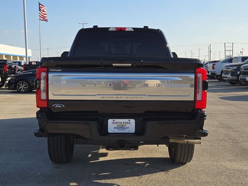 Used 2024 Ford F250 Limited w/ FX4 Off-Road Package image 4