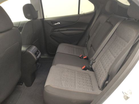 Used 2022 Chevrolet Equinox LT FWD image 18