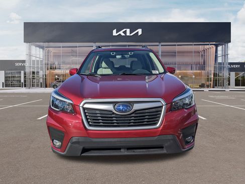 Used 2021 Subaru Forester Premium image 7