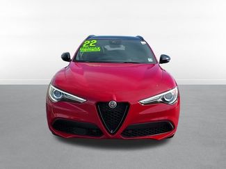 Used 2022 Alfa Romeo Stelvio Veloce video 2