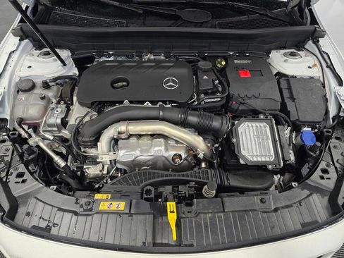 New 2026 Mercedes-Benz GLB 250 4MATIC image 10