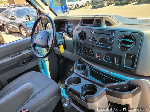 Used 2011 Ford E-350 and Econoline 350 XLT RWD image 18