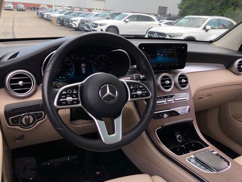 Used 2021 Mercedes-Benz GLC 300 4MATIC w/ Multimedia Package image 14