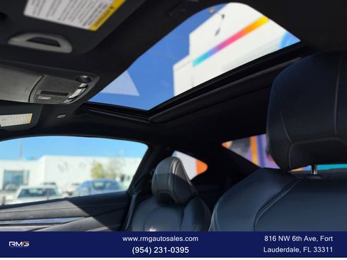 Used 2019 INFINITI Q60 3.0t Luxe w/ Essential Package image 14