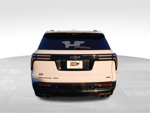 Certified 2024 Chevrolet Traverse RS image 4