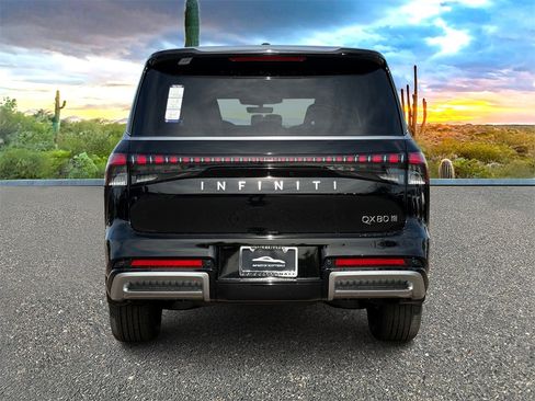 New 2026 INFINITI QX80 Luxe image 5