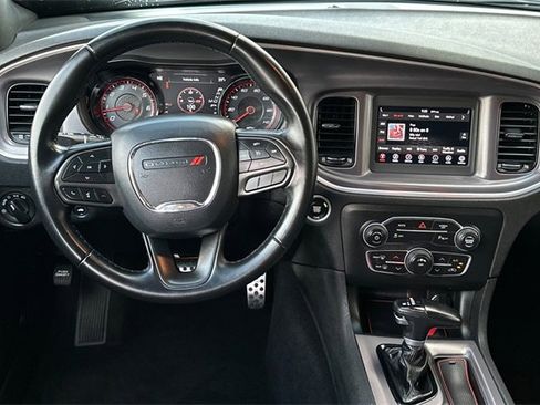 Used 2020 Dodge Charger SXT w/ Blacktop Package image 15
