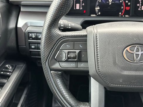 Used 2025 Toyota Tacoma SR5 image 15