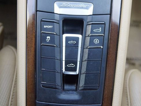 Used 2013 Porsche Boxster S image 22